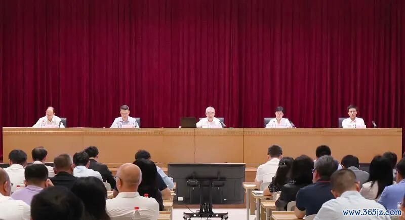半年会照片最新.jpg
